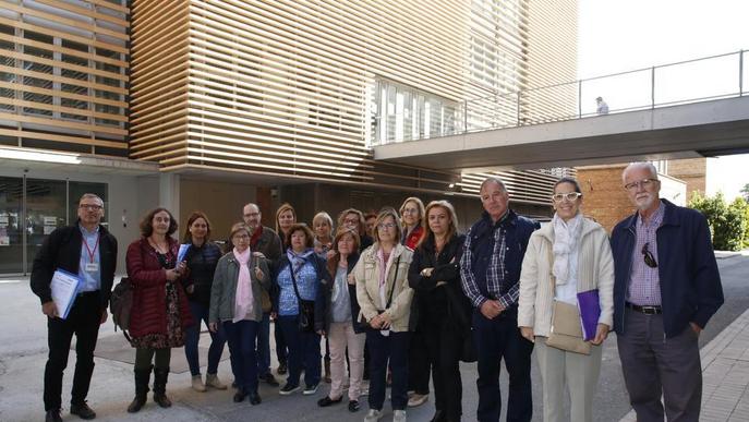 Vint donants de Lleida a La Marató visiten l'IRB