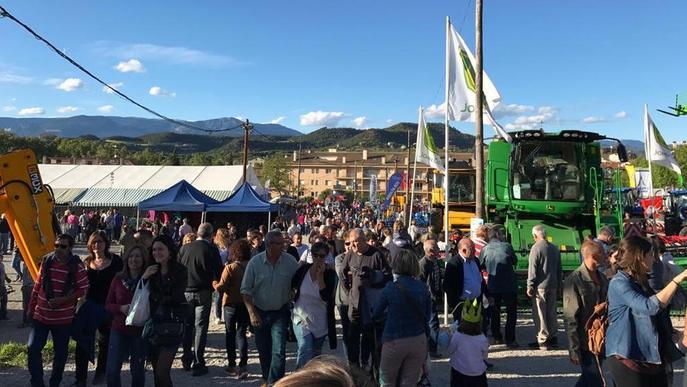 Milers de persones a Solsona i benedicció de tractors a Agramunt en honor de sant Isidre