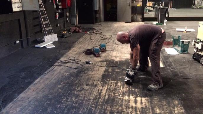 Balaguer repara els danys de la riuada al teatre