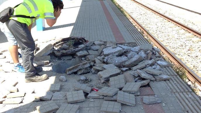 Una explosió a l’estació de tren de Puigverd de Lleida talla la via 9 hores