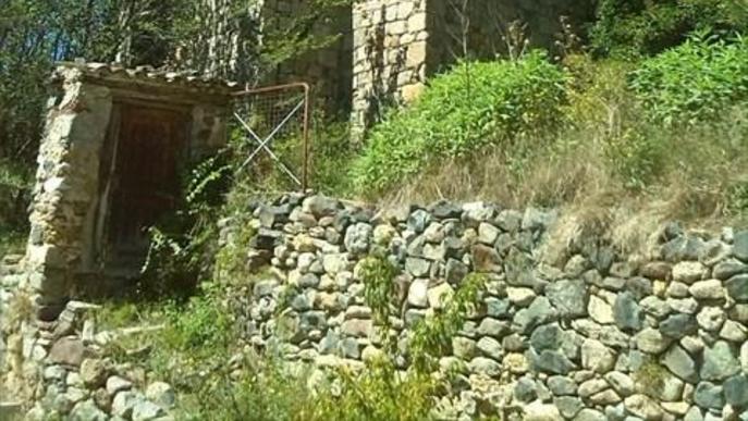 Demanen ajuts urgents per a la torre de Castilló de Tor