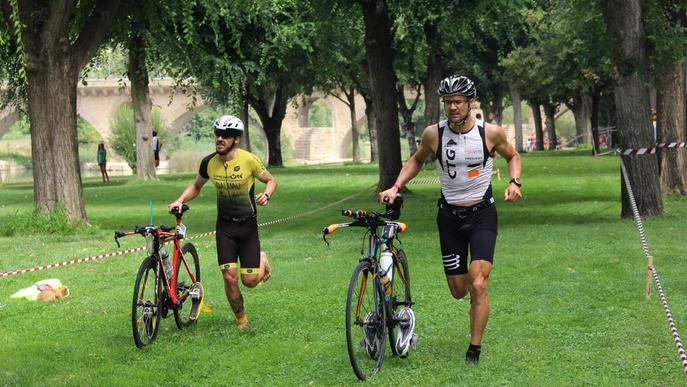 Balaguer reuneix 200 atletes en el triatló internacional