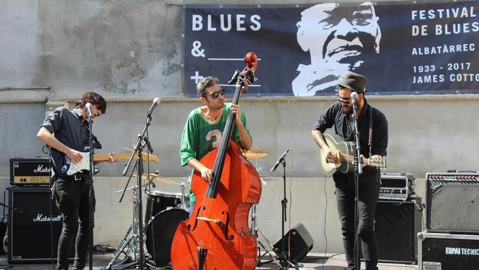 Els barcelonins Two Empty Bottles guanyen el Blues & Plus d'Albatàrrec