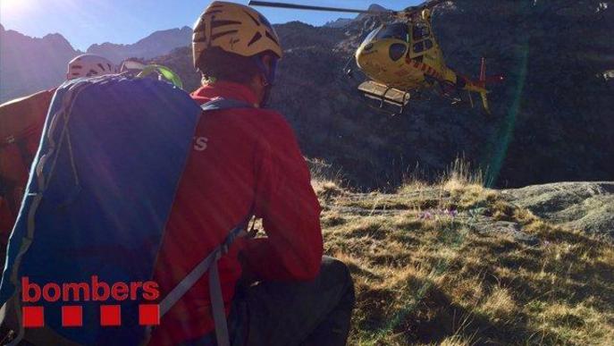 Bombers rescaten tres excursionistes perduts en un pic de la Vall de Boí
