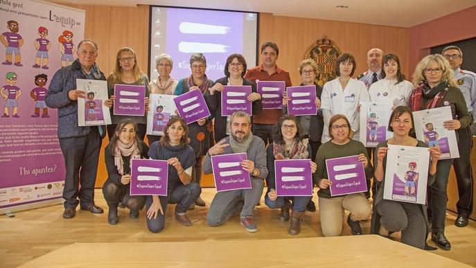 Tàrrega crea un grup d’herois contra els tics masclistes