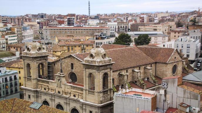 La Generalitat autoritza que la Catedral quedi lliure de cigonyes