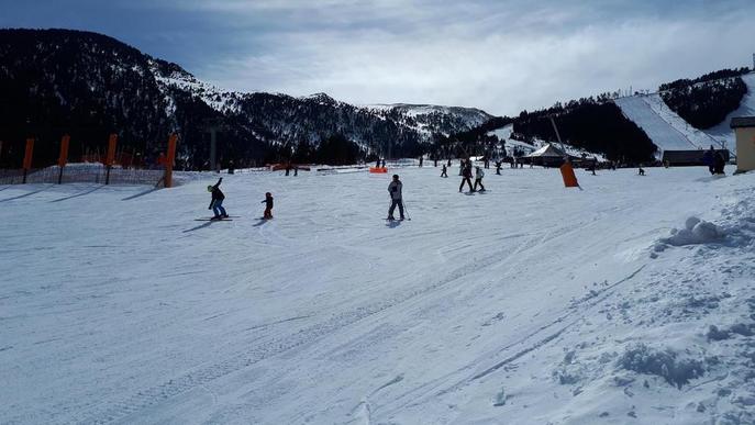 Les baixes temperatures mantenen la qualitat de la neu i atreuen els esquiadors