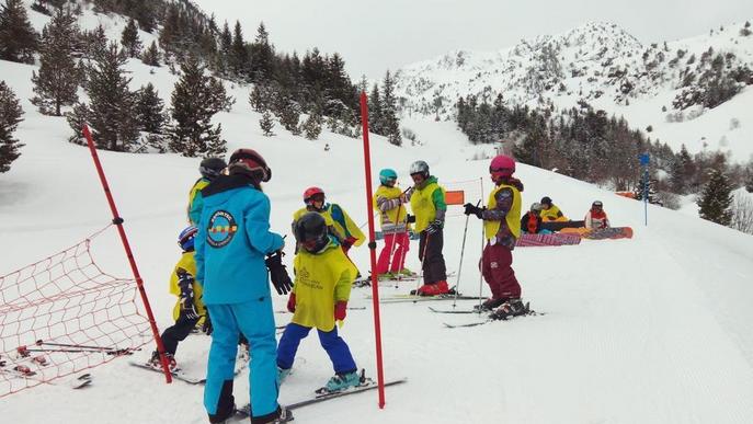 L'esquí encara la Setmana Santa amb tres metres de neu i totes les instal·lacions obertes