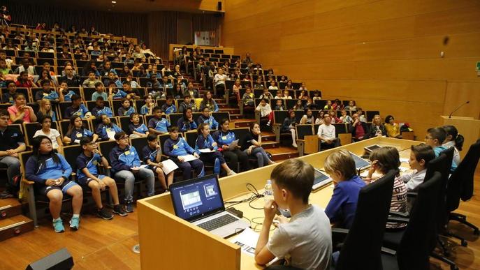 Més de 800 alumnes d'Infantil i Primària presenten els seus treballs científics a la UdL