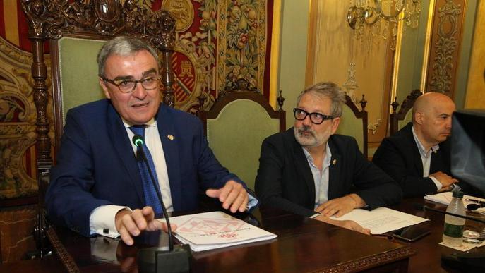 Ros ja exerceix com a ambaixador d'Espanya a Andorra