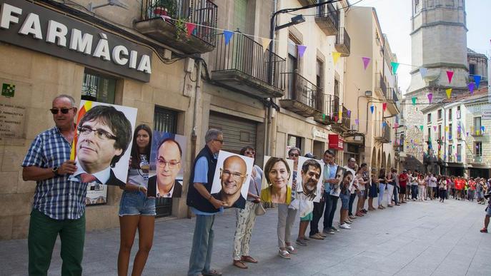 Cadena humana a Tàrrega pels presos sobiranistes