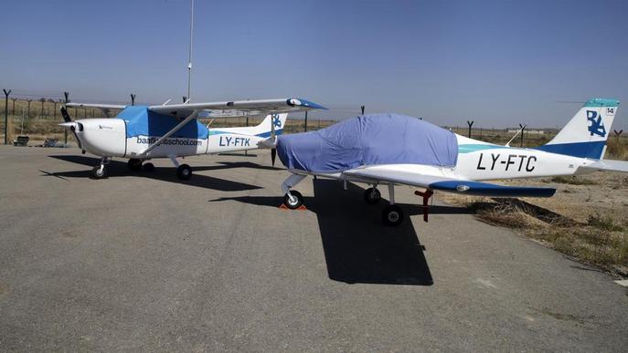 Una firma lituana inicia la formació de trenta-cinc pilots a l’aeroport d’Alguaire