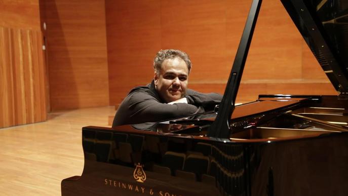 El pianista rus Arcadi Volodos sedueix el públic de l’Auditori
