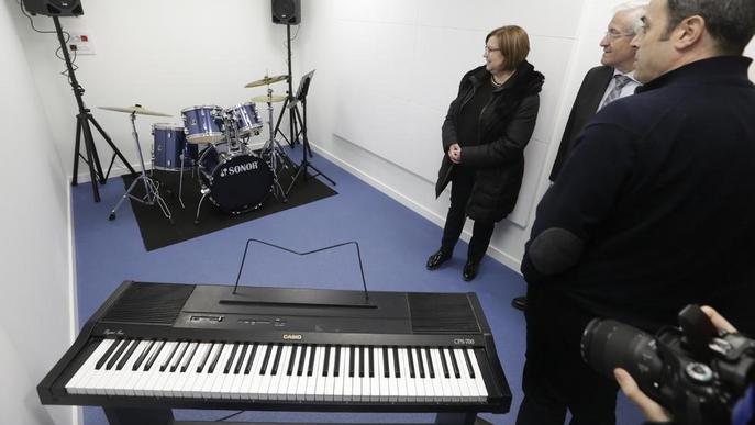 Alguaire estrena la nova escola de música