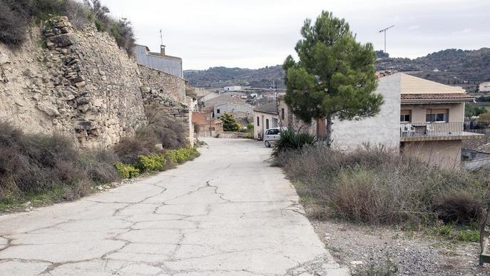 Guimerà repara d’urgència el mur del carrer de la Bovera