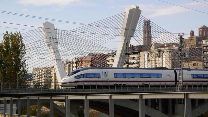 Reprenen el projecte de l'AVE 'low-cost' entre Madrid i Barcelona sense detallar si pararà a Lleida