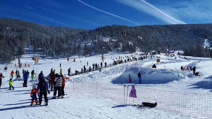 Més de 26.000 esquiadors després de la nevada, que deixa 1,5 metres de neu nova