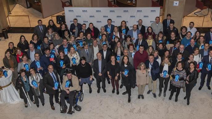El BBVA premia l’AECC de Lleida, la Fundació Manreana, Aspid i Aspros pels seus projectes