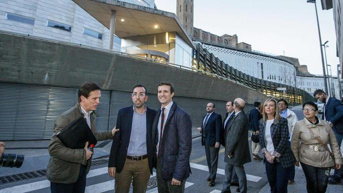 Pablo Casado vol imposar el castellà per llei en escoles, administració i senyalització