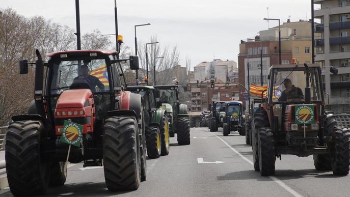 Els pagesos exigeixen a Madrid mesures urgents per a la subsistència del sector