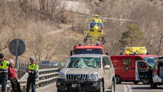 Mor un ciclista atropellat per un cotxe que va envair el seu carril a Martinet