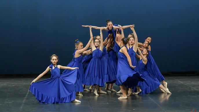 Una escola de ball de Guissona triomfa en un festival de Burgos