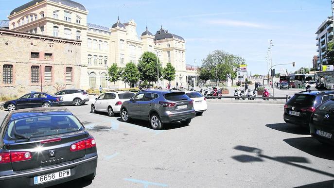 Queixes de taxistes frenen les obres de la seua nova parada a l’estació