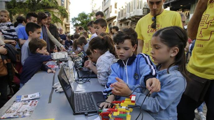 Petits científics prenen l’Eix