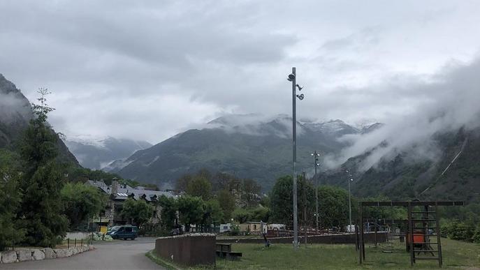 Neva en ple juny al Pirineu