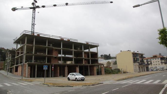 Balaguer ordena tapiar i tancar 26 edificis i 3 pous en només 10 mesos
