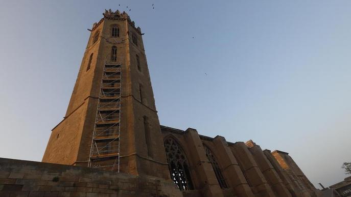 La bastida per restaurar la torre de la Seu Vella comença a 'pujar'