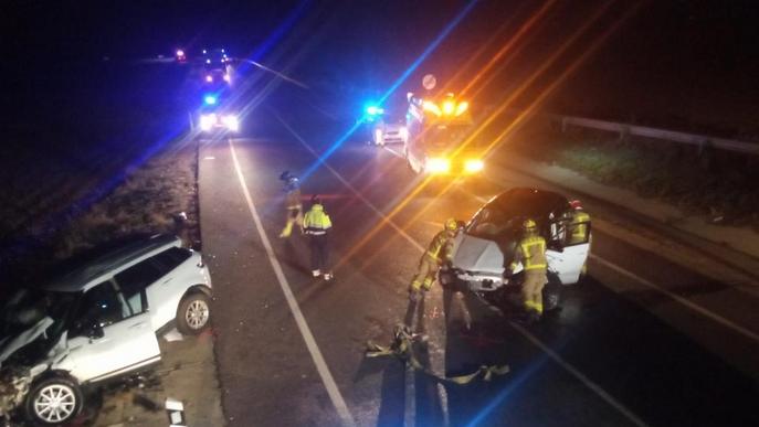 Dos evacuats a l’Arnau en un nou accident a l’N-230 a Almenar