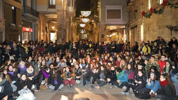 Lleida difon l’himne xilè contra la violència masclista