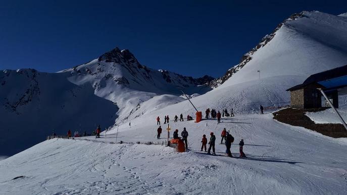 Les pistes esperen coronar Reis amb milers d’esquiadors