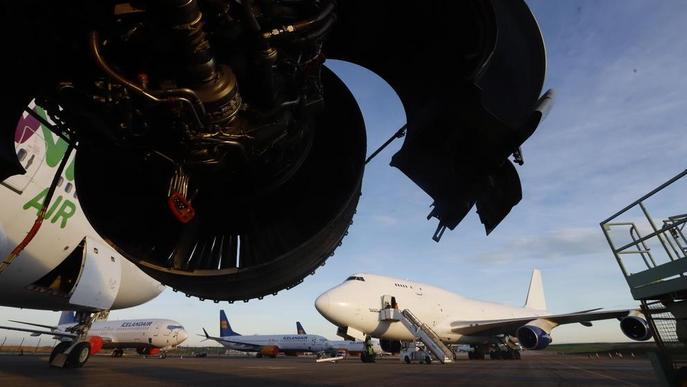 L’aeroport d’Alguaire rep els primers dos-cents esquiadors suecs i un segon Boeing 747