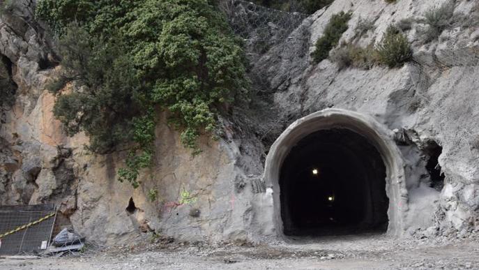Perforen la primera de les quatre galeries d’emergència del túnel de Tres Ponts