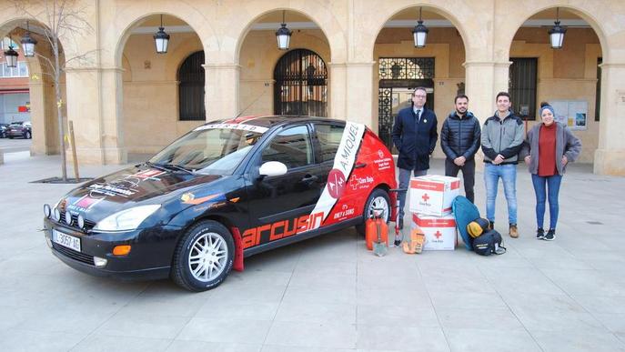 Dos universitaris participen en un raid solidari al desert del Marroc