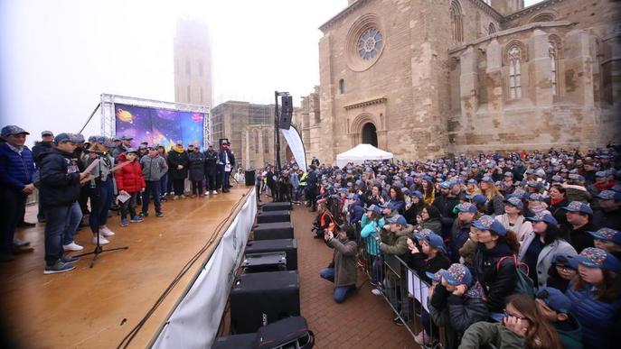 La solidaritat venç la boira