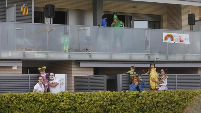 Veïns de la Copa d’Or organitzen un concurs de disfresses solidari contra el coronavirus