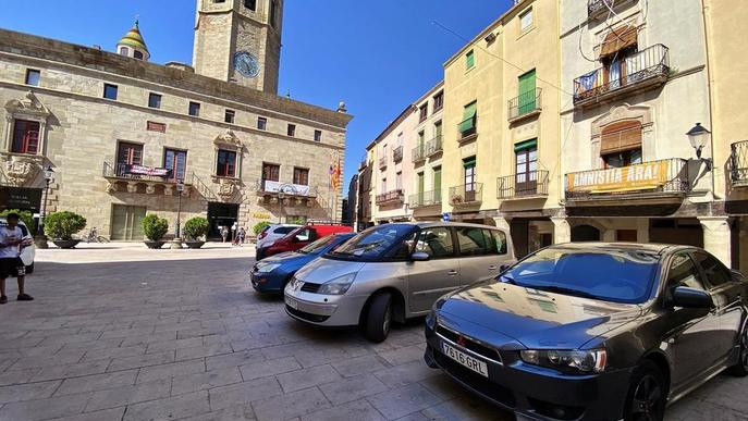 La plaça Major de Cervera es queda sense aparcaments