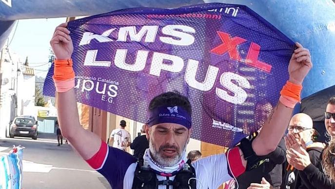 L'aranès Pep Vega recorre avui 275 km per lluitar contra el lupus