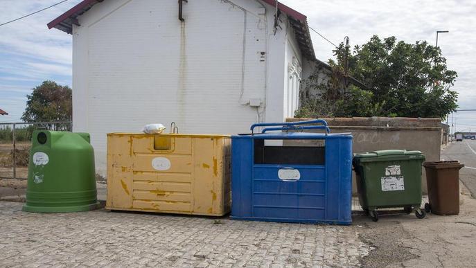 Illes verdes de contenidors a Bellpuig per millorar el reciclatge