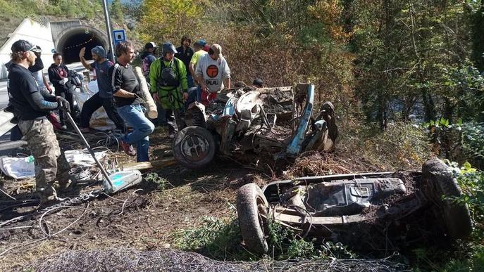 Retiren milers de quilos de residus del curs de la Noguera Pallaresa