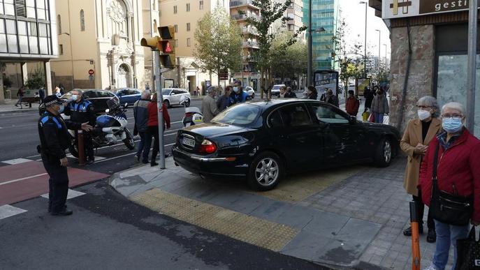 Tres ferits en un aparatós accident a Pardinyes