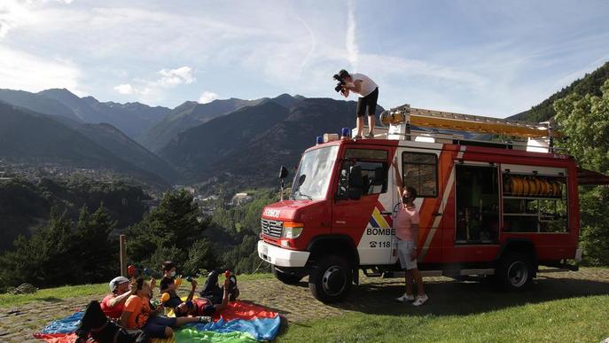 El calendari solidari dels Bombers fa deu anys