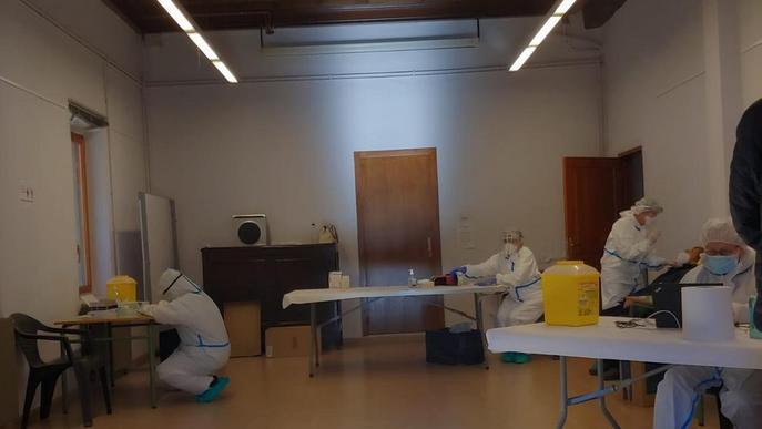 Més de 1.800 tests en una altra jornada de cribratge massiu en set municipis de Lleida