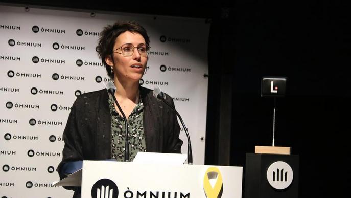 Eva Baltasar guanya el IV Premi Òmnium a la millor novel·la de l'any per 'Boulder'