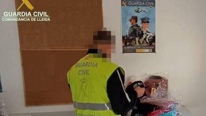 Intervenen prop del mercat de Torrefarrera roba falsificada valorada en uns 4.600 euros