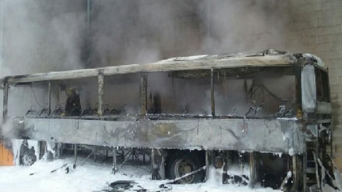 S'incendia un autocar a Torres de Segre