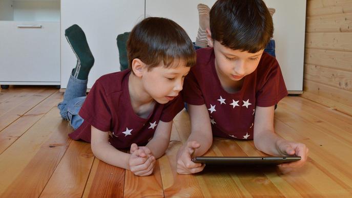 Arxiu nens infants tablet internet wifi